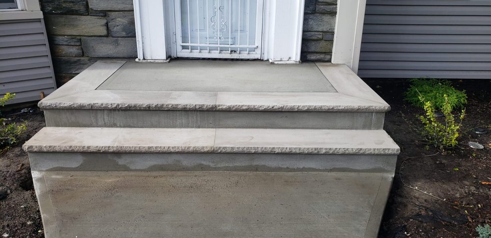 Slide of Leon Home Improvement