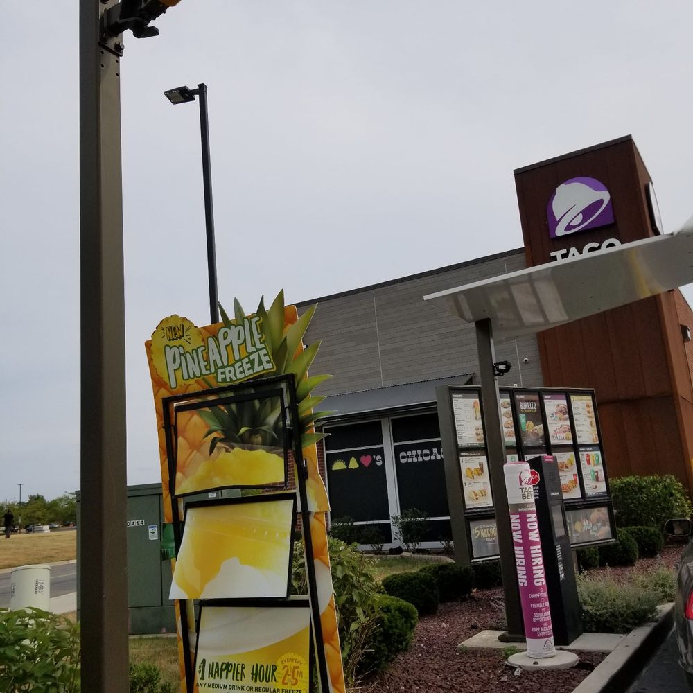 Taco Bell - Pineapple freeze sounds good - Tacos Near Me - Chicago, Illinois Taco Bell - Pineapple freeze sounds good - Tacos Near Me - Chicago, Illinois