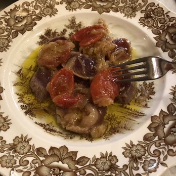 Bodega 1900 - Seared tuna poached in olive oil - Tapas/Small Plates Near Me - Barcelona, B Bodega 1900 - Seared tuna poached in olive oil - Tapas/Small Plates Near Me - Barcelona, B
