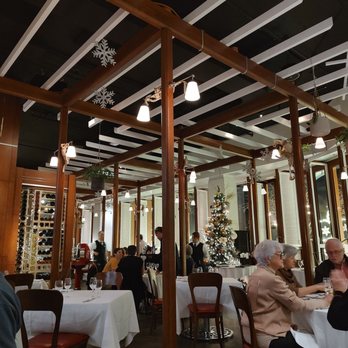 Restaurant de l'ITHQ - Interior - French Near Me - Montreal, Quebec Restaurant de l'ITHQ - Interior - French Near Me - Montreal, Quebec