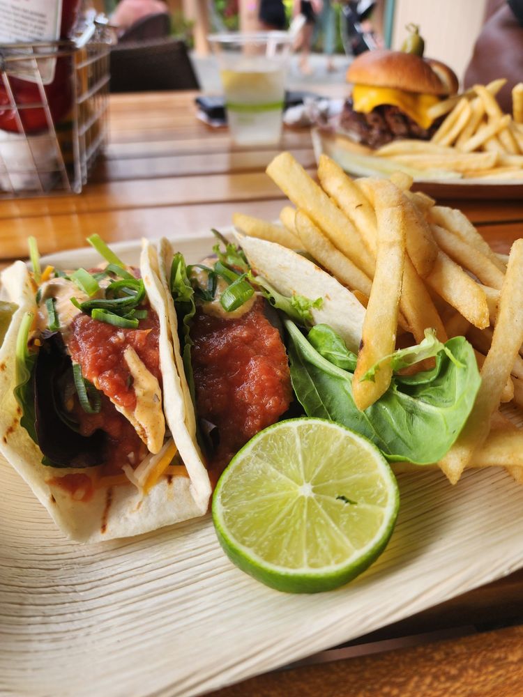 KINGS LAND BISTRO & LOUNGE Updated November 2024 25 Photos & 13