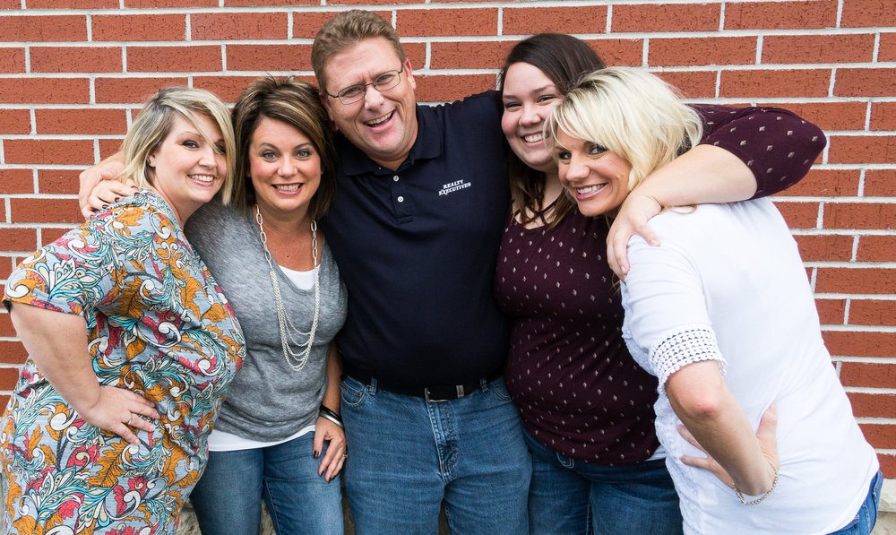 LEBANON PROPERTY MANAGEMENT Updated June 2024 205 E Commercial St, Lebanon, Missouri