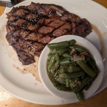 Texas Roadhouse - 12 oz ribeye and green beans - American Near Me - Layton, Utah