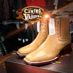 Centro Del Vaquero Western Wear