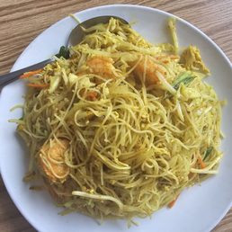 Singapore noodles/ no pork requested and shrimp added