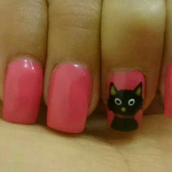 Harliz Nails - Pueden realizar el diseño que desees.