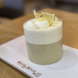 Mango Mango Dessert - Yuzu Lemon Cake