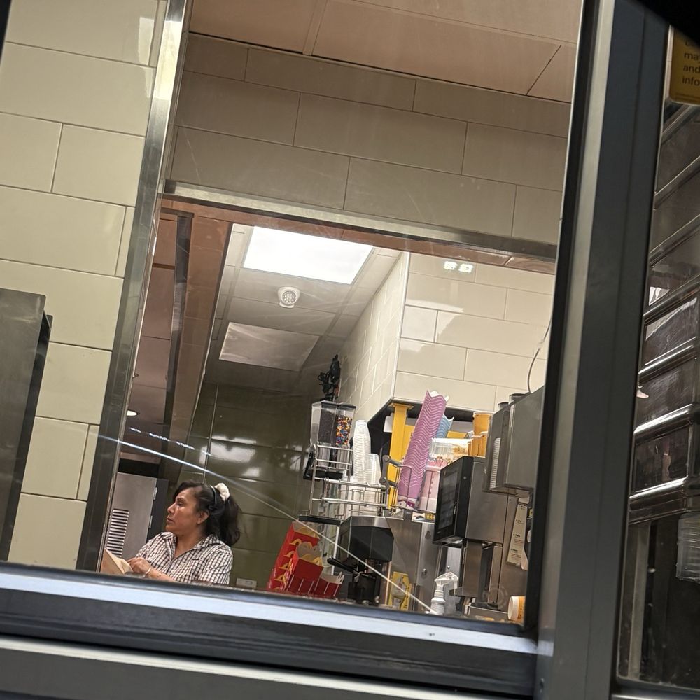 McDonald's - "Manager" closes early - Burgers Near Me - Green Brook, New Jersey McDonald's - "Manager" closes early - Burgers Near Me - Green Brook, New Jersey