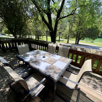 Star Point Resort - Shaded patio area of Redbud Cabin across from Dale Hollow Lake. - Hotels Near Me - Byrdstown, Tennessee Star Point Resort - Shaded patio area of Redbud Cabin across from Dale Hollow Lake. - Hotels Near Me - Byrdstown, Tennessee