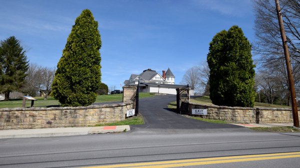 DODD PAYNE HESS FUNERAL HOME - Updated April 2026 - 12 Photos - 350 W