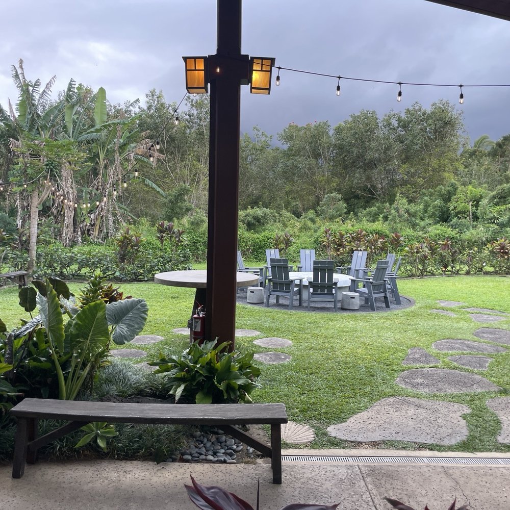 Ama - Cocktail Bars Near Me - Hanalei, Hawaii