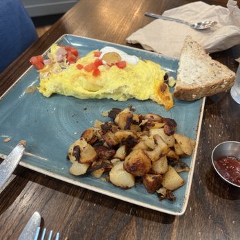 First Watch - Works omelette - Breakfast & Brunch Near Me - Melbourne, Florida