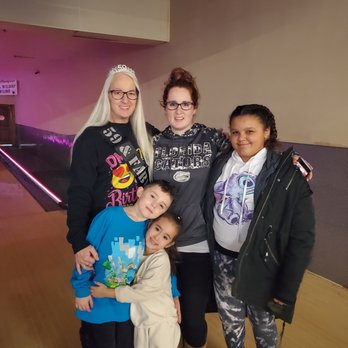 Twisted Pin - Bowling Near Me - Plainfield, Illinois
