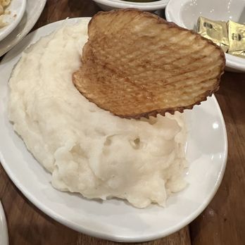 Junior's Restaurant - Mashed Potato - Bakeries Near Me - Brooklyn, New York