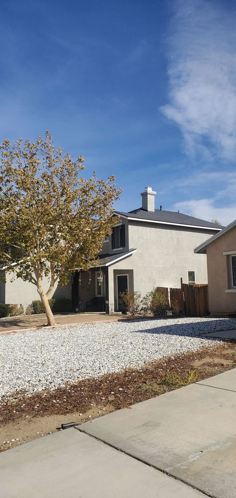 Slide of Oak Hills Roofing