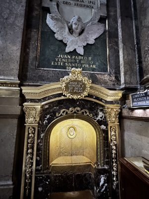 Cathedral-Basilica of Our Lady of the Pillar by null