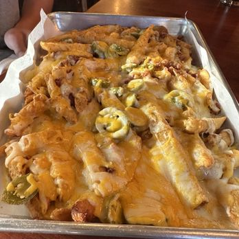 Rooster & The Crow - Loaded fries appetizer - Southern Near Me - Wilmington, North Carolina Rooster & The Crow - Loaded fries appetizer - Southern Near Me - Wilmington, North Carolina
