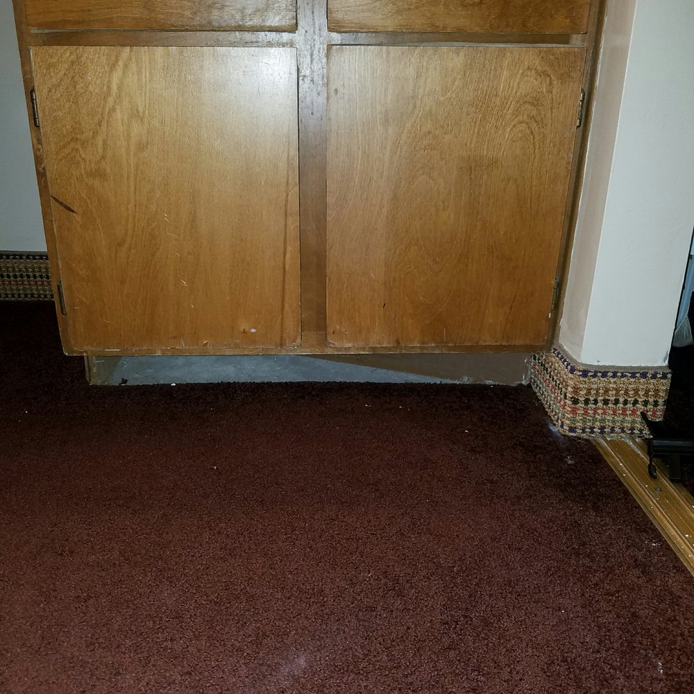 Chase Suite Hotel - filthy carpet. Cupboards are rundown and dirty. Closet off tracks and hard to open and close. - Hotels Near Me - Newark, California Chase Suite Hotel - filthy carpet. Cupboards are rundown and dirty. Closet off tracks and hard to open and close. - Hotels Near Me - Newark, California