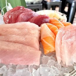 Sashimi assortment