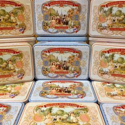 La Cure Gourmande - Jolies boîtes à remplir de biscuits. À offrir ou pour sa propre gourmandise!