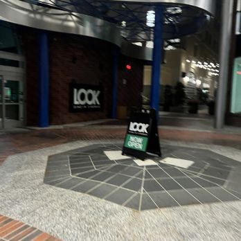 Look Dine-In Cinemas - Cinema Near Me - Glendale, California Look Dine-In Cinemas - Cinema Near Me - Glendale, California