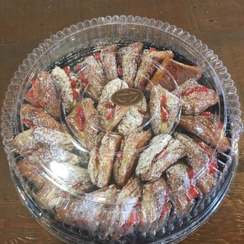 Cream Pan - Box of 25 ($35) strawberry croissants. - Bakeries Near Me - Tustin, California Cream Pan - Box of 25 ($35) strawberry croissants. - Bakeries Near Me - Tustin, California