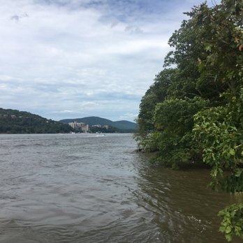 Arden Point and Glenclyffe Park - View Of Hudson River And West Point - Hiking Near Me - Philipstown, New York Arden Point and Glenclyffe Park - View Of Hudson River And West Point - Hiking Near Me - Philipstown, New York