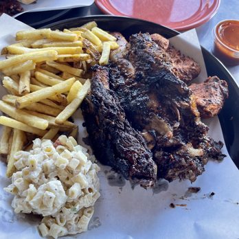 Phil's BBQ - Beefy Rib & Chick-Less Dinner - Barbeque Near Me - San Diego, California