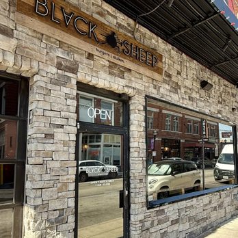 Black Sheep - Burgers Near Me - Springfield, Missouri