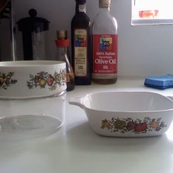 This 'n That Shop - Pyrex with veggie print. Classic! - Thrift Stores Near Me - Miami, Florida