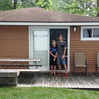 Dickerson's Lake Florida Resort - The cabins are very clean, ergonomic, and an amazing value for the nightly/weekly rate!  My family loved it! - Resorts Near Me - Spicer, Minnesota
