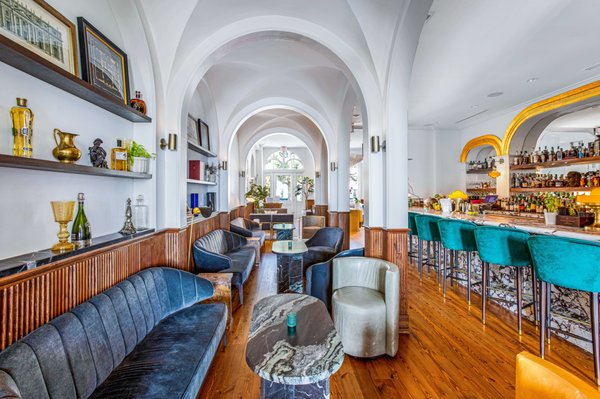 Arco Cocktail Lounge & Coastal Fare by null