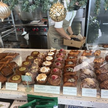 Fondry - pastry case - Cafes Near Me - Los Angeles, California Fondry - pastry case - Cafes Near Me - Los Angeles, California