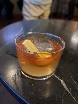 Bar April Jean by null