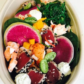Souped Up Food - Tuna and lobster bowl - Food Trucks Near Me Souped Up Food - Tuna and lobster bowl - Food Trucks Near Me