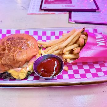 Winnie’s Broadway - Happiest Meal (excellent smash burger; comes with an alcohol drink too) - VN - Cocktail Bars Near Me - New York, New York Winnie’s Broadway - Happiest Meal (excellent smash burger; comes with an alcohol drink too) - VN - Cocktail Bars Near Me - New York, New York