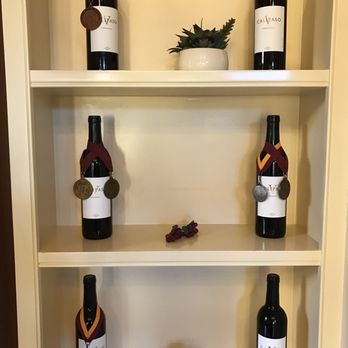 Calipaso Winery and Villa - Award winning wines - Bed & Breakfast Near Me - Paso Robles, California