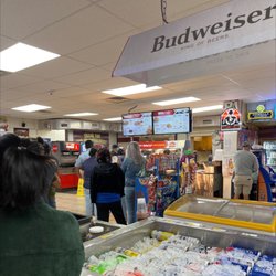 Steve's Food Mart - The line for Steve's