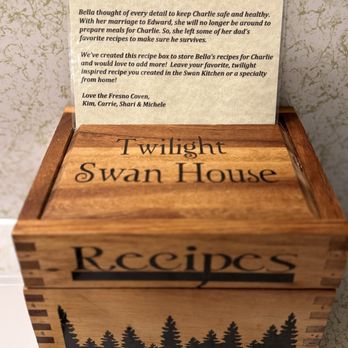 Twilight Swan House - Twilight Swan House Recipe Box - Vacation Rentals Near Me - Saint Helens, Oregon Twilight Swan House - Twilight Swan House Recipe Box - Vacation Rentals Near Me - Saint Helens, Oregon