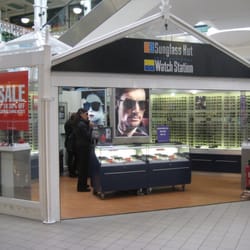 Sunglass Hut