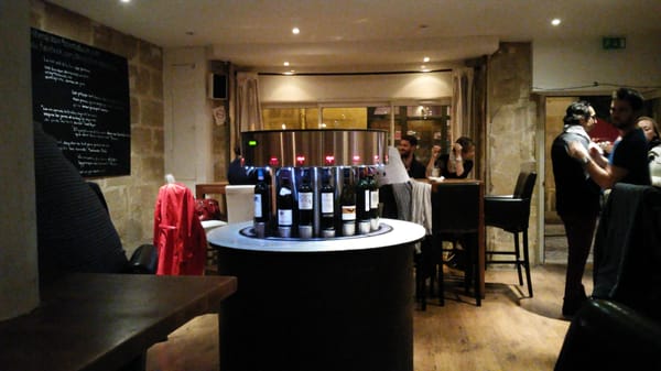 Aux Quatre Coins du Vin by null