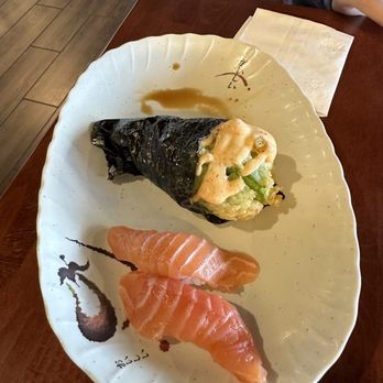 Umi Sushi - salmon Assorted Nigiri Sushi (7) and Sisters Roll - Sushi Bars Near Me - Roseville, California Umi Sushi - salmon Assorted Nigiri Sushi (7) and Sisters Roll - Sushi Bars Near Me - Roseville, California