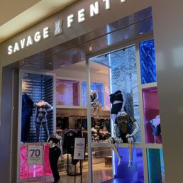 Exterior outside entrance of Savage X Fenty - Houston, Texas Exterior outside entrance of Savage X Fenty - Houston, Texas