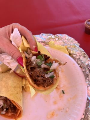 Birrieria GMZ by null