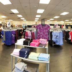 Scrubs & Beyond - Beautiful store with helpful staff & a huge selection.