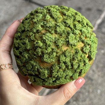 Bibble & Sip - Matcha Cream Puff - Coffee & Tea Near Me - New York, New York Bibble & Sip - Matcha Cream Puff - Coffee & Tea Near Me - New York, New York