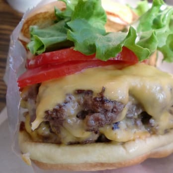 Shake Shack Upper West Side - Fast Food Near Me - New York, New York