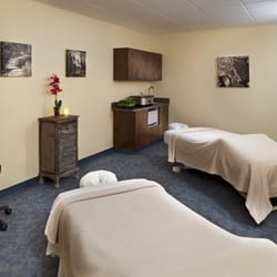 Hand & Stone Massage and Facial Spa