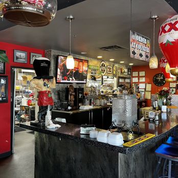 Oak Tree Cafe - Bars Near Me - Albuquerque, New Mexico