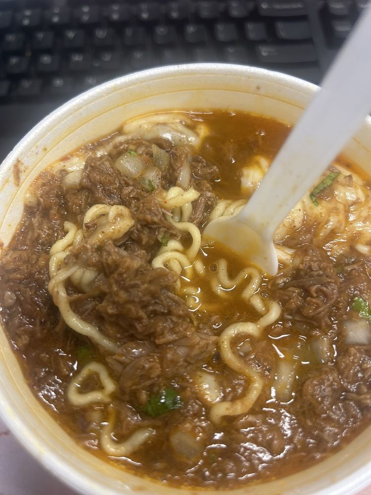 Unos Tacos y Birria
